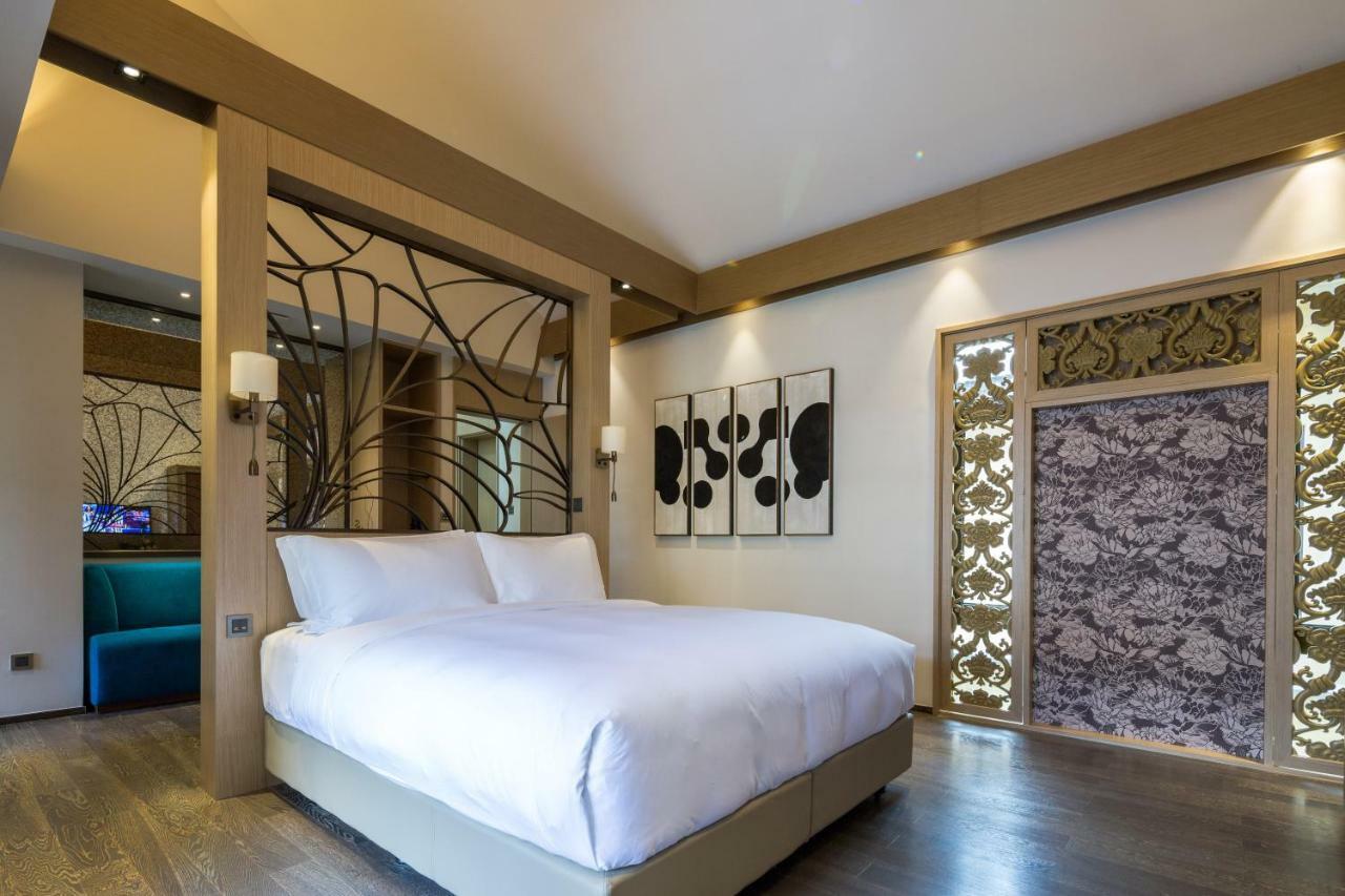 Howard Johnson Jinlin Plaza Lijiang Lijiang  Exteriör bild