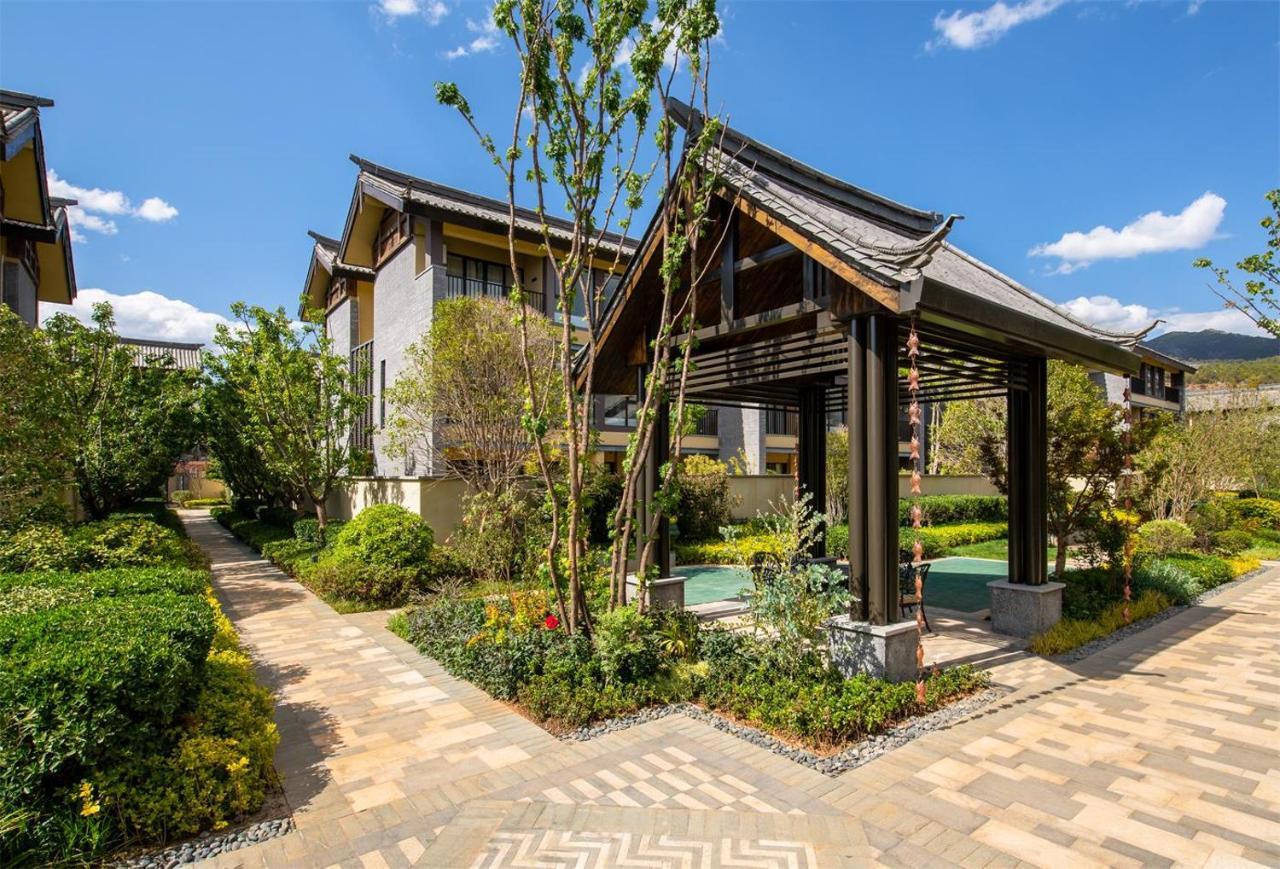 Howard Johnson Jinlin Plaza Lijiang Lijiang  Exteriör bild
